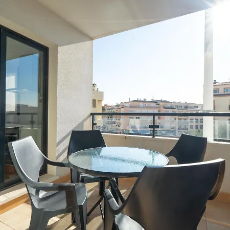 Olivo By Interhome מוריירה